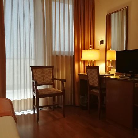 Hotel Marconi Ponte San Nicolo المظهر الخارجي الصورة