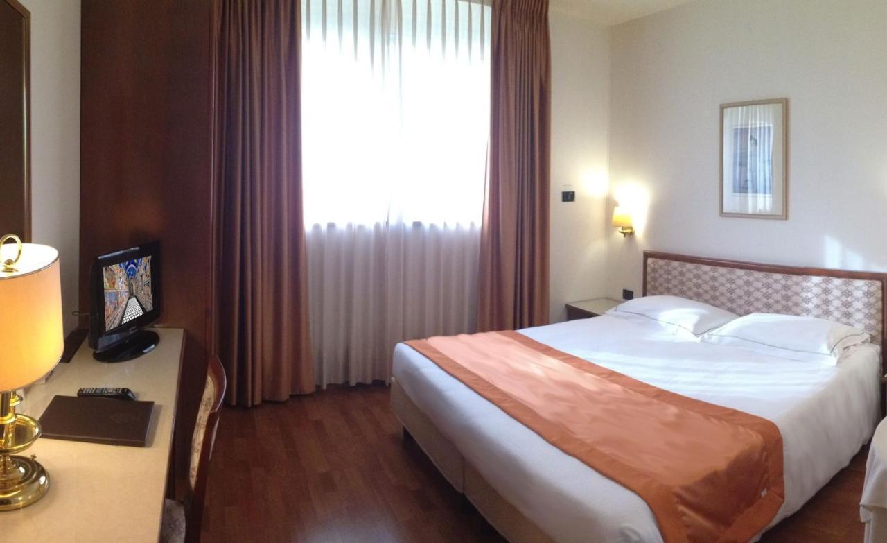 Hotel Marconi Ponte San Nicolo المظهر الخارجي الصورة